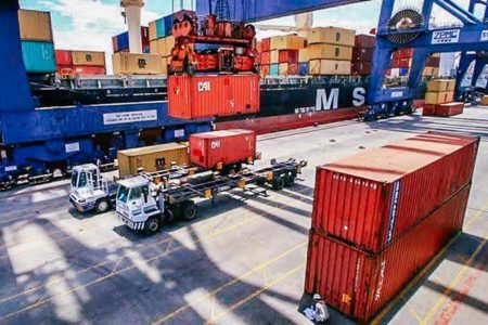 Jelang Formula E Jakarta, Ini Rekayasa Lalu Lintas Barang di Pelabuhan Tanjung Priok