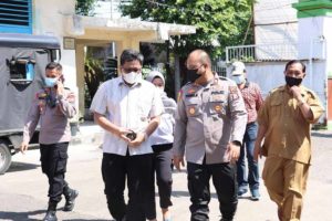 Cegah Sebaran PMK, Polres Pelabuhan Tanjung Perak Tinjau RPH Pegirian Surabaya
