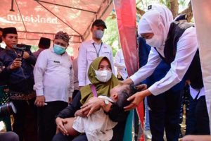 Baksos Kolaboratif Pelayaran Kebangsaan dan Bahari Salurkan Bantuan Zakat Produktif