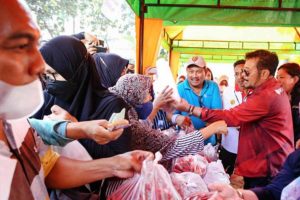 Kementan Bagikan Benih Cabai Gratis pada Masyarakat di TTIC Jakarta Selatan