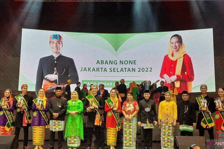 Abang None Jakarta Selatan 2022, Edgar Tristan Saleh-Lulu Thariqa Al Afifah