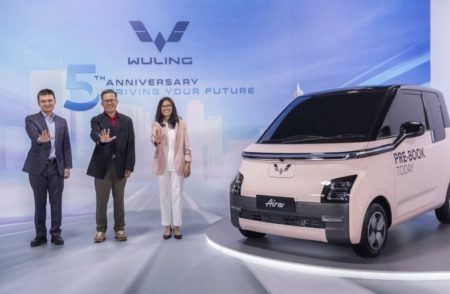 Wuling Resmi Luncurkan Mobil Listrik Mini Air EV, Harga Mulai Rp250 Juta