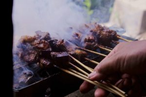 Olahan Daging Kambing. (Foto: Fitria Yusrifa, unsplash)