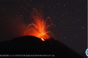 Hingga Pagi Tadi, Gunung Api Ile Lewotolok Terjadi Letusan Sebanyak 15 Kali