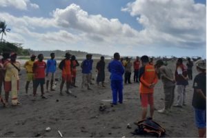Terseret Ombak, Tiga Wisatawan Tewas di Pantai Madasari
