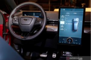 Tingkatkan Produksi Kendaraan Listrik, LG Pasok Baterai ke Ford Motor