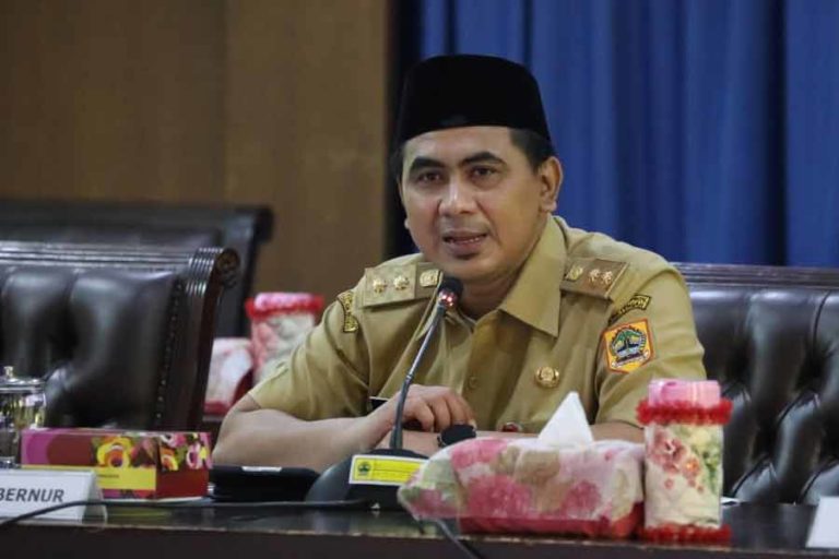 Wagub Taj Yasin Imbau Warga yang Libur Lebaran tetap Hati-hati