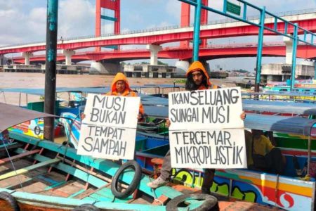 Aksi Damai APM dan ESN Ajak Masyarakat Palembang Kurangi Penggunaan Plastik
