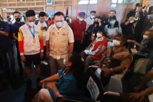 Dukung Gelaran Asean Paralympic, Eka Tjipta Foundation Serahkan Ratusan Kursi Roda