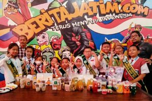 Finalis Pangeran dan Putri Lingkungan Hidup Jatim Unjuk Karya di Kantor Beritajatim.com