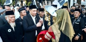 Teriakkan Takbir Iringi Partai Masyumi Daftar ke KPU