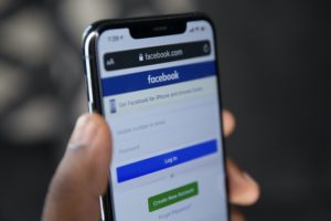 Jaga Keamanan, Facebook Uji End-to-end Encryption jadi Bawaan di Messenger