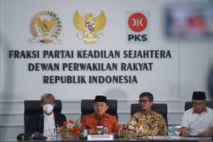 PKS Usulkan Hak Angket Tolak Penggunaan APBN untuk Biayai Kereta Cepat