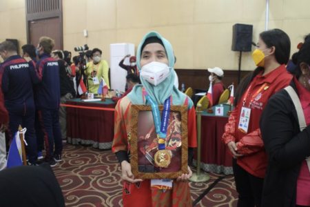 Tita Puspita Borong 2 Emas dari Cabang Catur ASEAN Para Games 2022