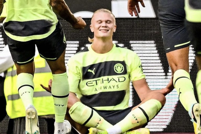 Erling Haaland Cetak Brace di Laga Debut Premier League bersama Manchester City