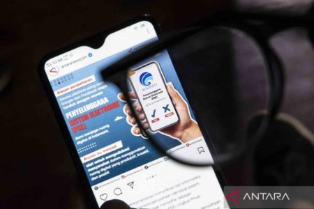Terkait Polemik Kebijakan Kominfo, Dinilai Anggota DPR RI Perlu Solusi