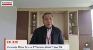 Bela Karyawannya, Alfamart Gandeng Hotman Paris Lawan Ibu-ibu Pencuri Coklat