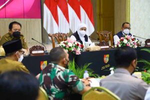 Gubernur Khofifah Siapkan Solusi Permanen Strategis untuk Tuntaskan Konflik Warga Jember-Banyuwangi