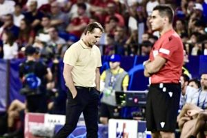 Pecat Bruno Lage, Wolves Incar Julen Lopetegui
