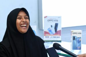 Sabrila, Siswi SMA yang Marah ke Presiden Jokowi Dapat HP Baru