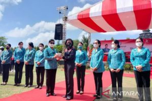 Cegah Inflasi, BI Bali Bagikan 77 Ribu Bibit Cabai di Pasar Rakyat Denpasar