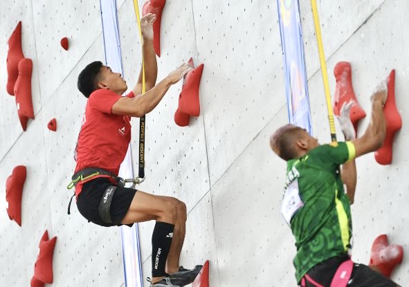 Berebut Pecahkan Rekor Dunia, Kiromal Katibin dan Veddiq Leonardo Siap Tampil di IFSC 2022