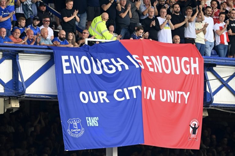 Liverpool vs Everton Berakhir Imbang, Derby Merseyside Tanpa Pemenang