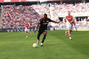 Tak Terkalahkan, Union Berlin Puncaki Klasemen Bundesliga