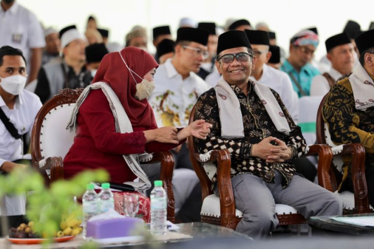 Mahfud MD di Mata Khofifah: Sosok yang Tak Dapat Dikendalikan Siapapun