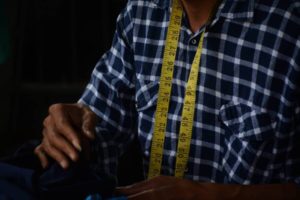 Penjahit Jalanan Kota Bertahan di Sudut Patua