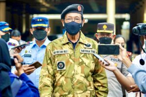 Sultan HB X Ikuti Kirab Alutsista HUT TNI Ke-77