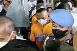 Polisi Tahan 6 Tersangka Tragedi Kanjuruhan di Rutan Mapolda Jatim
