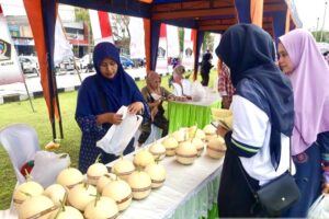 Keberhasilan Ibu-Ibu di Blitar Budi Daya Melon di Green House