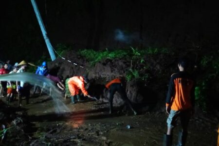 Beberapa Desa di Jember Diterjang Banjir dan Longsor