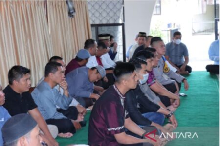 Doakan Korban Tragedi Kanjuruhan, Resor Payakumbuh Gelar Tahlilan