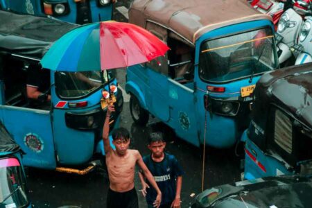 Prakiraan Cuaca BMKG, Sejumlah Wilayah di DKI Jakarta Hujan Pada Siang dan Malam Hari hujan di Jakarta