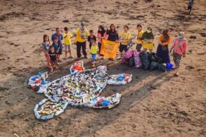 Trash Hero Ende, Bergerak Edukasi Masyarakat demi Jaga Lingkungan