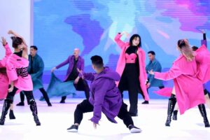 Melenggang di Jakarta Fashion Week, Daliatex Suguhkan The Trilogy of Painted Harmony