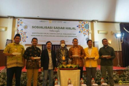 Gerakan Bersama Sadar Halal, UIHC Bersama KNEKS dan BSI Fasilitasi Pelaku Usaha Raih Sertifikasi Secara Gratis