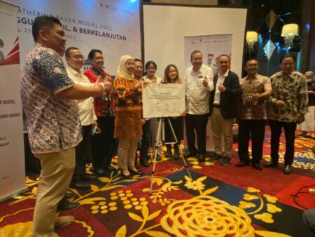 Literasi Pasar Modal Diberikan ke 5.000 Tenaga Kesehatan di Jawa Barat