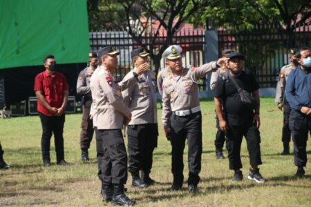 Cek Kesiapan Pengamanan Kunjungan Presiden Jokowi, Kapolda Kalbar Turun Langsung ke Rumah Radakng