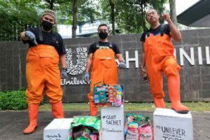 Aktivis Lingkungan Minta Komitmen Unilever untuk Stop ‘Tsunami’ Sampah