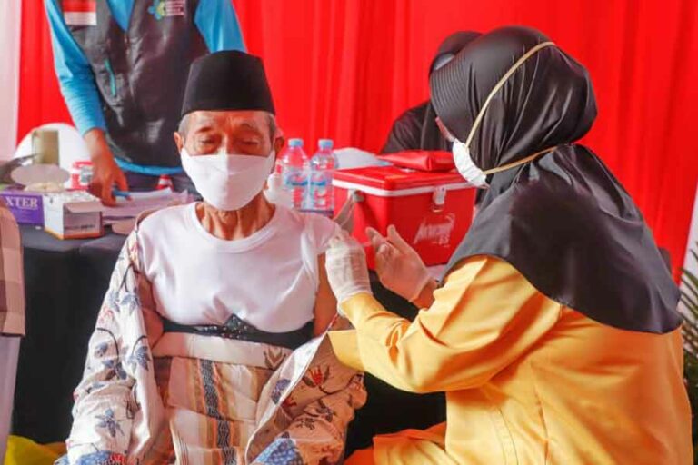Regimen Vaksin untuk Booster Kedua, Simak Aturannya!