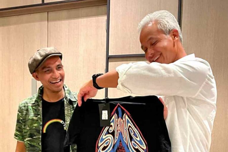Gelar Konser Smile Indonesia, Slank Berikan Undangan untuk Ganjar