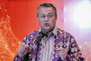 Gubernur BI Proyeksikan Pertumbuhan Ekonomi Indonesia 2024 dan 2025 bakal Tinggi dan Stabil Gubernur BI Perry Warjiyo