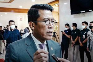 DPR Sebut Menkeu Tak Peduli Nasib Petani Gegara Mau Naikkan Cukai Rokok 10 Persen Anggota Komisi XI DPR Mukhamad Misbakhun