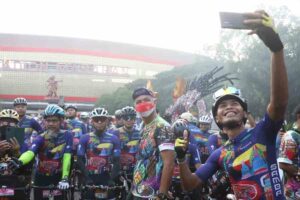 Semangat Ikut Tour de Borobudur 2022, Peserta: Yang Penting Bonus Foto bareng Ganjar!
