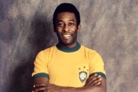 Pele Rayakan Natal di Rumah Sakit Bersama Keluarga