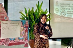 Mensos Risma Minta Kelian Banjar Ajarkan Kesiapsiagaan Bencana di Bali