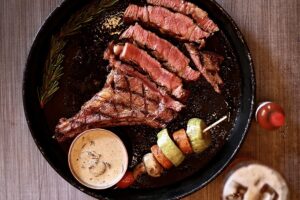 Head Chef Raffles Hotel Beberkan Rahasia Masak Steak yang Juicy